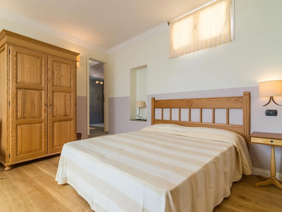 Charming Rooms Opuntia Carloforte  2*, Carloforte (Isola di San Pietro)